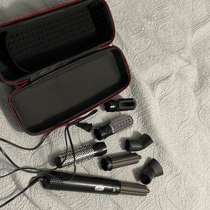 Dyson dupe. 8 pieces.